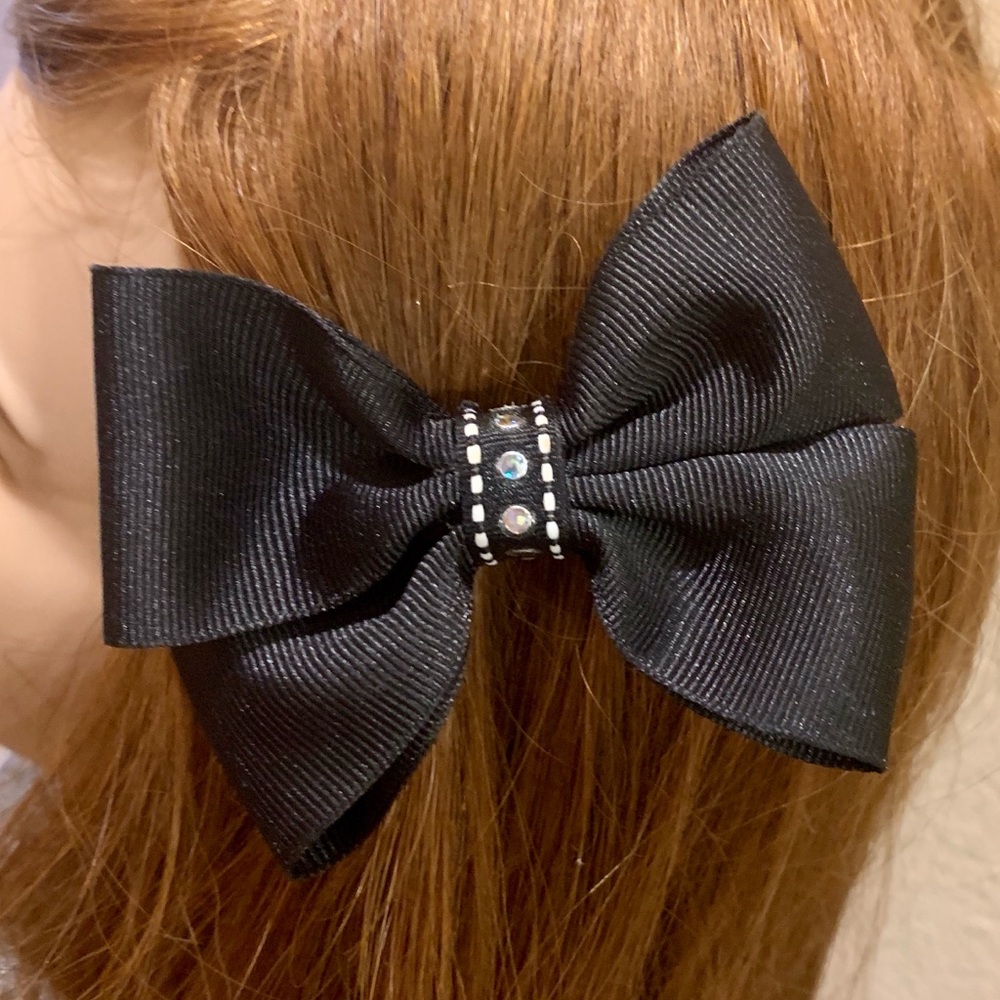 🌟Custom hair bow! (Pair of two)🌟